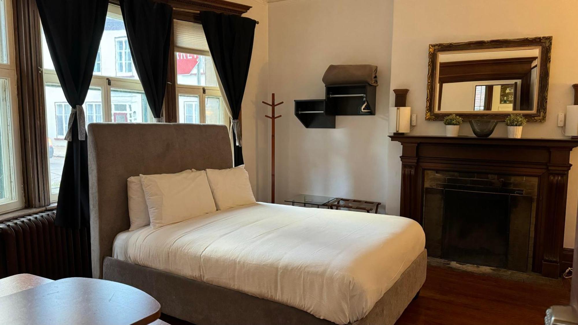 E-Hotel Des Grisons Québec Zewnętrze zdjęcie